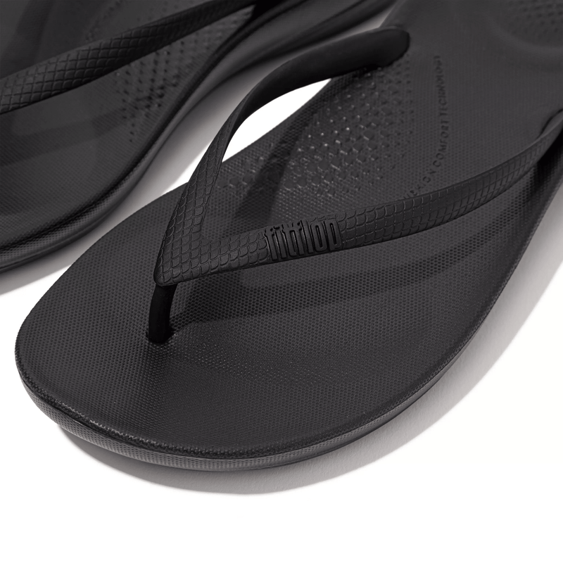 FitFlop iQUSHION Ergonomic Flip - Flops All Black UK 7 | US 9 M 190035324216 Rebound Footwear