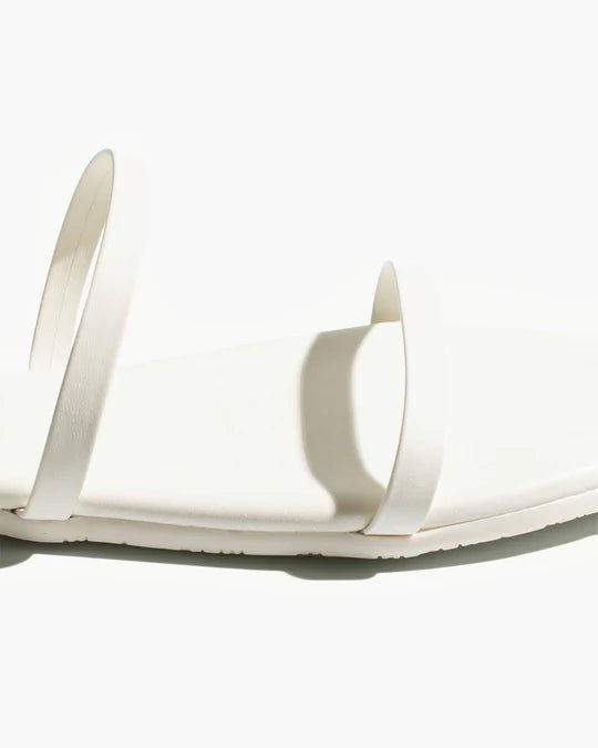 TKEES Gemma Cream 9 M 661498217877 Rebound Footwear